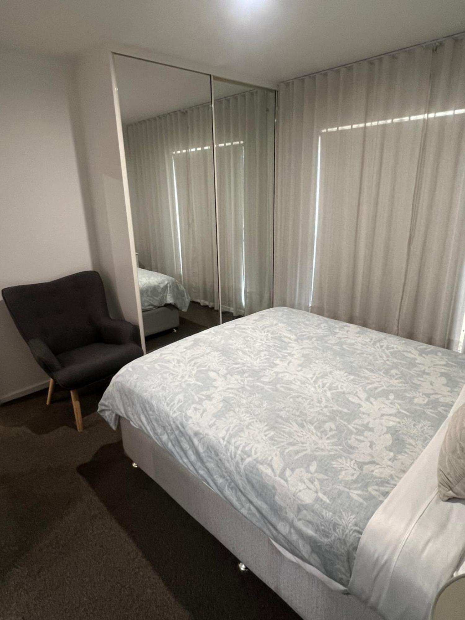 Adelaide Cbd Apartment - 3Br, 2Bath & Carpark Kültér fotó