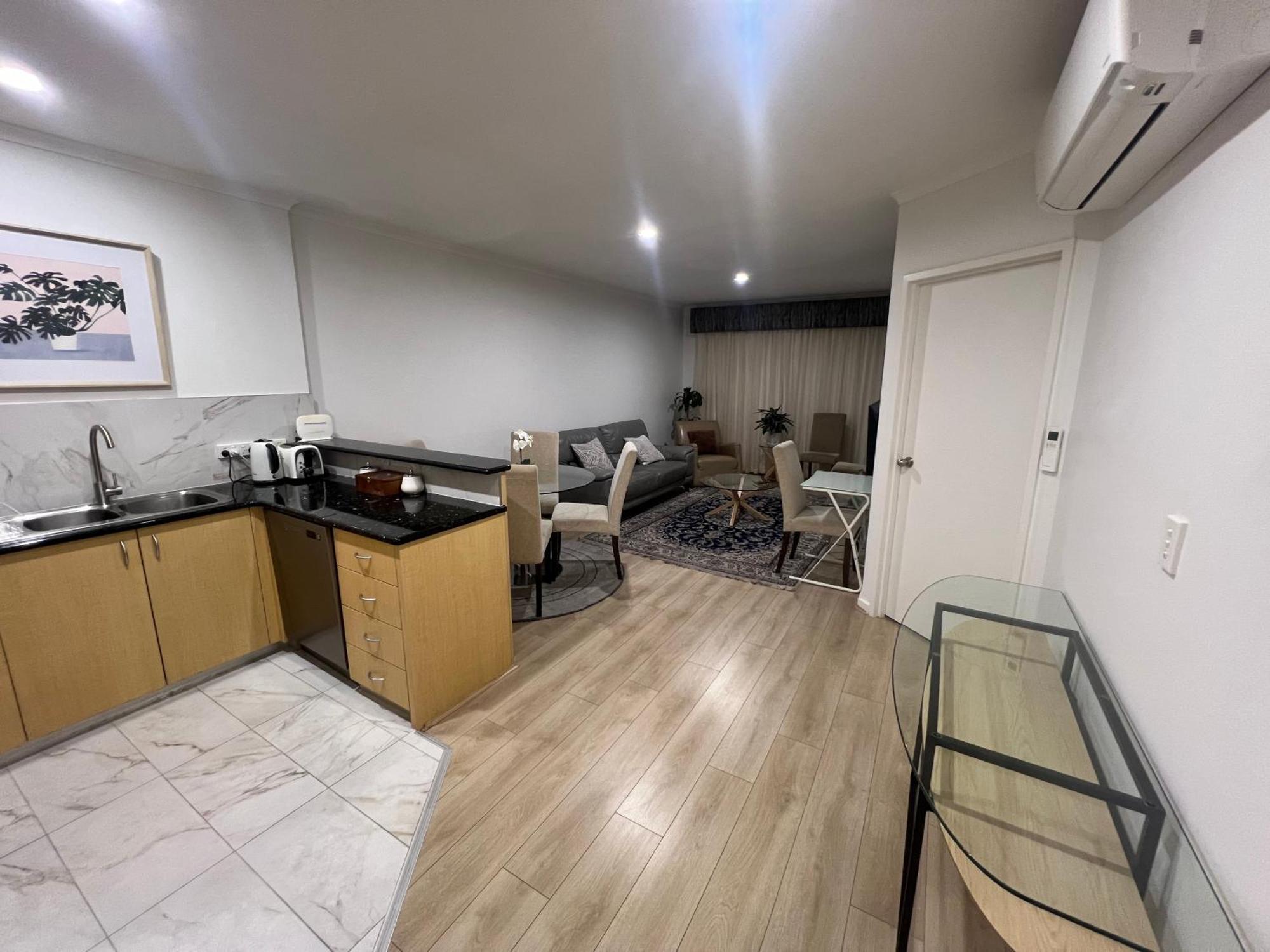 Adelaide Cbd Apartment - 3Br, 2Bath & Carpark Kültér fotó